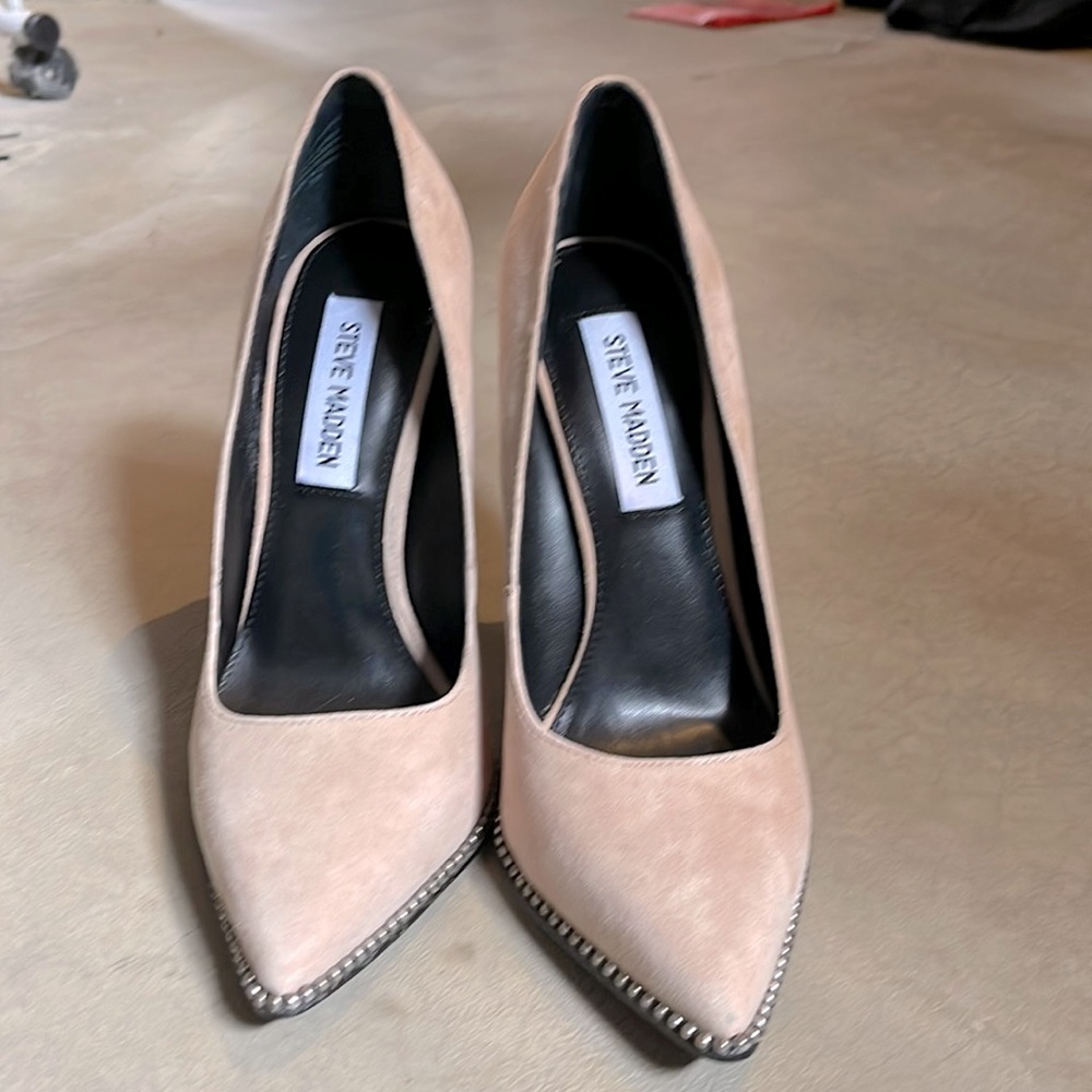 Steven Madden Suede Heels